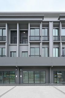 Golden Opportunity! Brand New Commercial Building in Bangna, Prime Location, Only 6.99 MB!