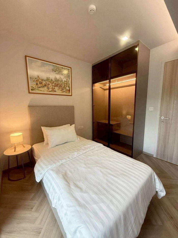 picture 𝗖𝗵𝗮𝗽𝘁𝗲𝗿 𝗧𝗵𝗼𝗻𝗴𝗹𝗼𝗿 𝟮𝟱 𝟮 𝗕𝗲𝗱𝗿𝗼𝗼𝗺 𝟮 𝗕𝗮𝘁𝗵𝗿𝗼𝗼𝗺 - 9/18