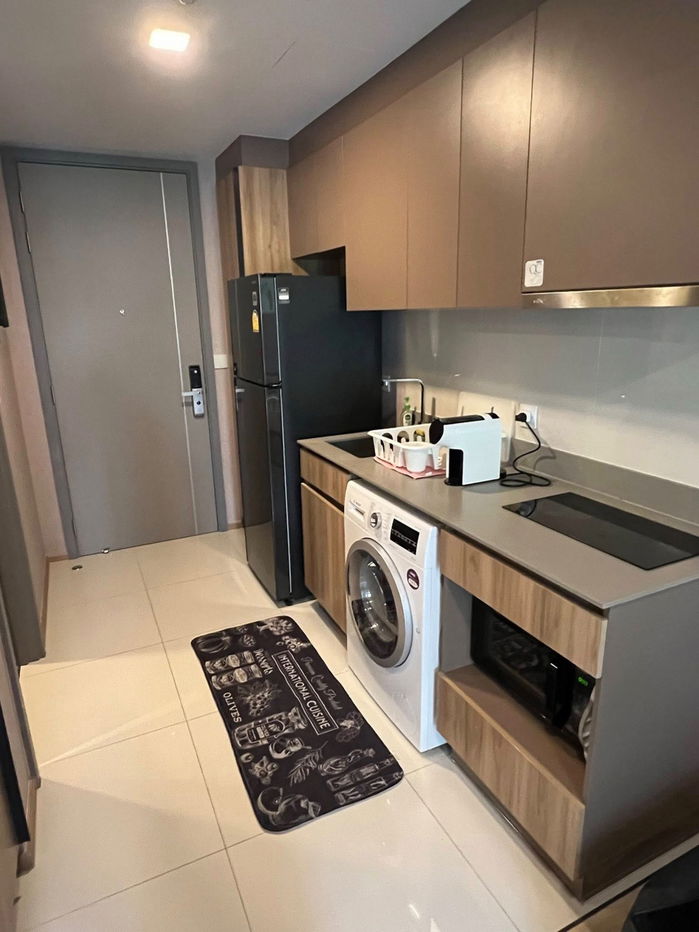 picture Condo for rent Taka Haus Ekkamai12  Glass house Pool access  - 5/10