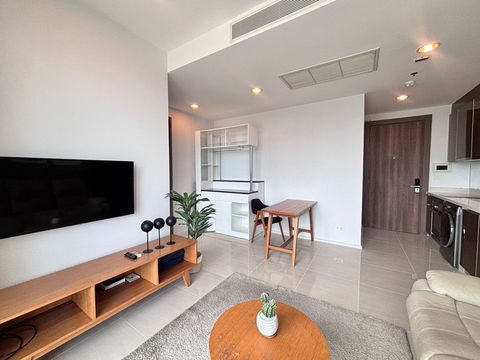 ✨ Hot deal for rent! ? Menam Residence River view Near BTS Saphan Taksin ✨