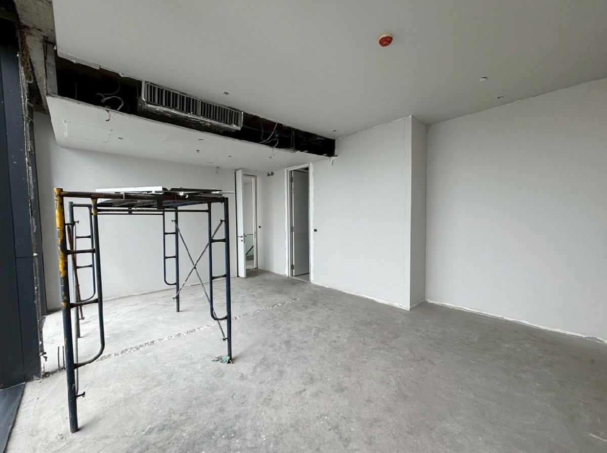 picture Penthouse for sale in a luxury condo with a view of the Chao Phraya River.🛳️🗺️  Project: Canapaya Residence🏦 - 17/30
