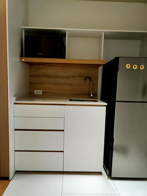Condos for rent Chulalongkorn University : Condo For Rent Triple Y Residence (D6808003) ID Line : @condo888