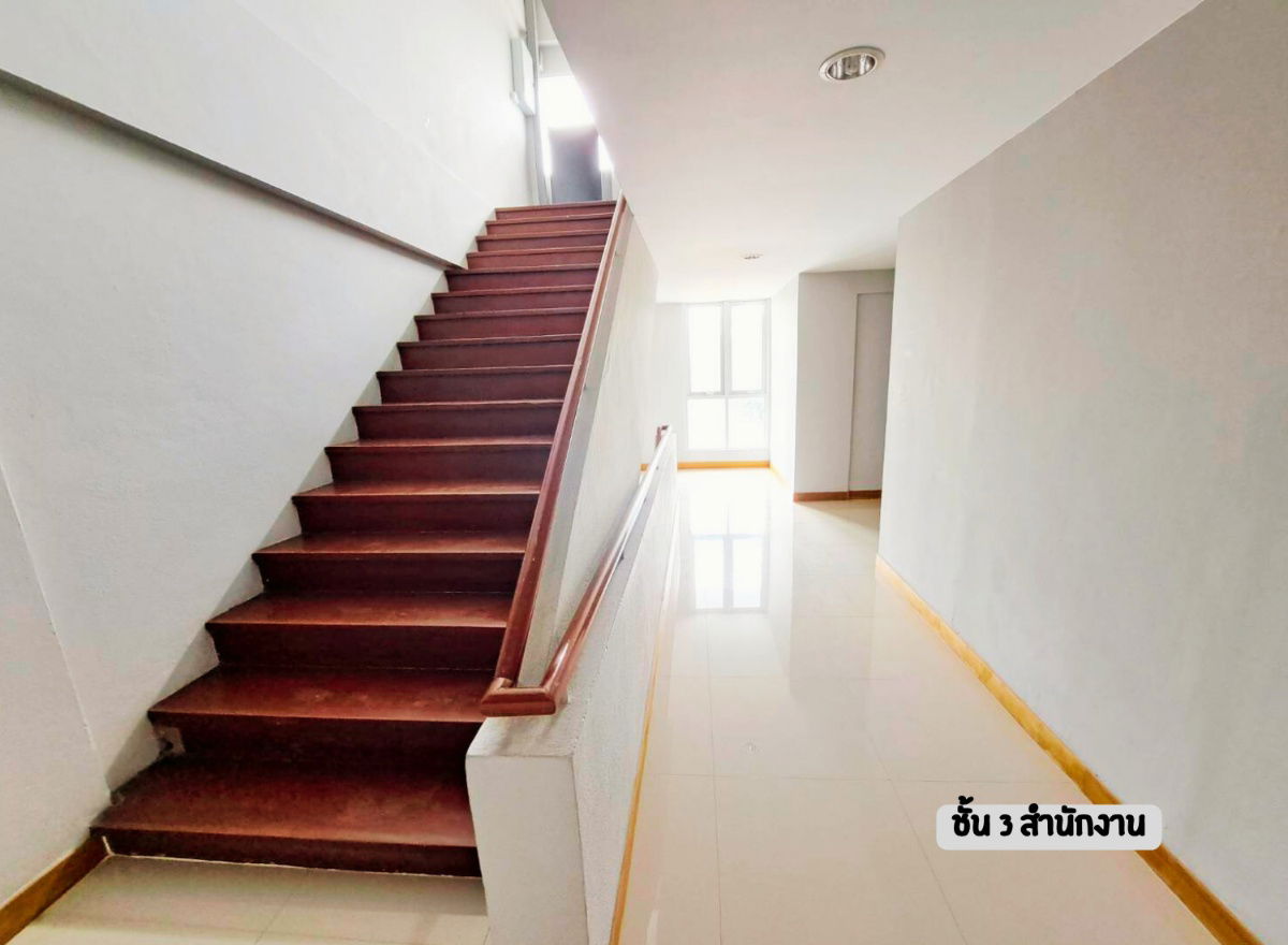 picture Commercial building, Srinakarin Road | Near MRT Suan Luang Rama 9 - 14/20