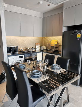 ปล่อยเช่า The Lofts Asoke ราคา 63,000 บาท