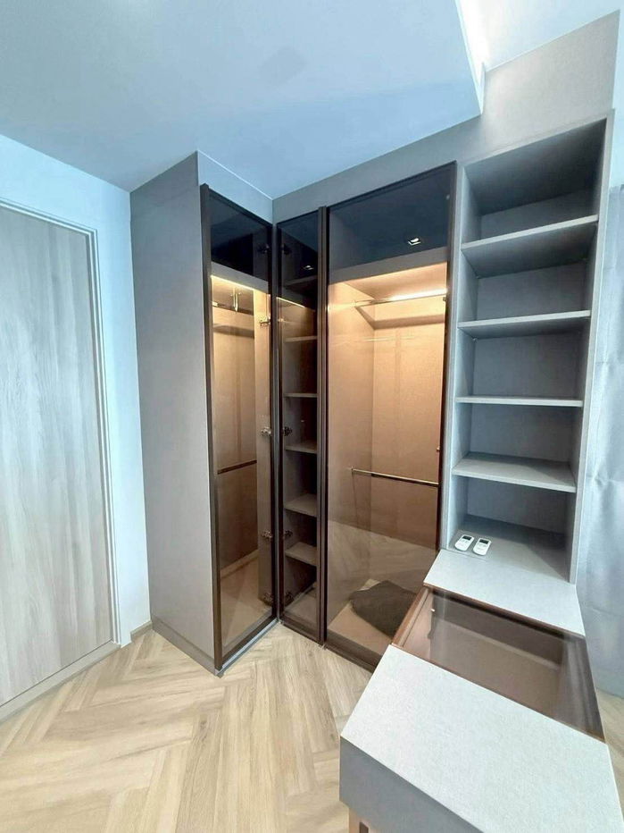 picture 𝗖𝗵𝗮𝗽𝘁𝗲𝗿 𝗧𝗵𝗼𝗻𝗴𝗹𝗼𝗿 𝟮𝟱 𝟮 𝗕𝗲𝗱𝗿𝗼𝗼𝗺 𝟮 𝗕𝗮𝘁𝗵𝗿𝗼𝗼𝗺 - 10/18