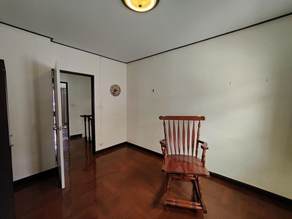 รูป บ้านเดี่ยว 3 ห้องนอน 3 ห้องน้ำ ระเบียงใหญ่ ให้เช่าในหมู่บ้านเพอร์เฟคเพลส รามคำแหง 164 ใกล้โรงเรียนนานาชาติร่วมฤดี RIS   - รูปที่ 25/33