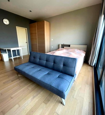 Condos for rent : rent: Noble Reveal, beautiful, cheap, good location, ready to move in, near BTS Ekkamai. Interested? Add me on Line @841qqlnr
