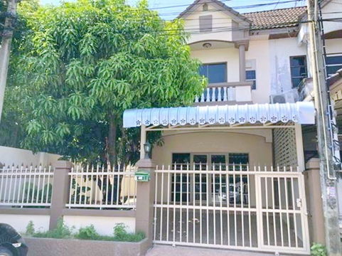 ถ.สาย2 ไทวัสดุ บางใหญ่ 700 ม. ให้เช่าทาวน์เฮาส์ 2 ชั้น 34ตร.วา.วัดศรีประวัติ500 ม. 3 นอน ตลาดพระเงิน 2.8 กม. วัดศรีเรืองบุญ 850ม.