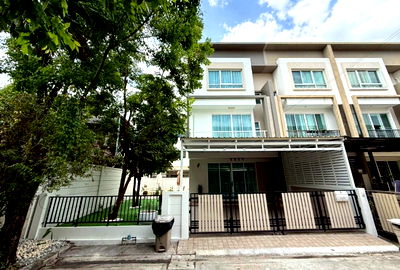 เช่าทาวน์โฮม ถนนประเสริฐมนูกิจ : #A124256 ✅ 2/8/68  ให้เช่าทาวน์โฮม Lumpini town Place Ratchayothin - Sena  📲📢สอบถาม ld line @condoboy