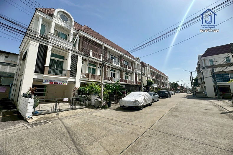 รูป ขายโฮมออฟฟิศ 3 ชั้น พรีเมี่ยม เพลส เอกมัย-รามอินทรา ถนนนวลจันทร์  ใกล้ทางด่วนรามอินทรา-อาจณรงค์ หลังมุม - รูปที่ 2/9