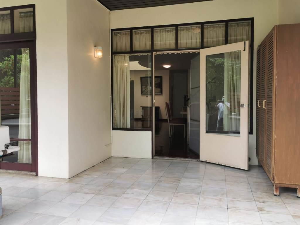picture Townhouse for rent, 24-hour security, 3 floors, 4 bedrooms, 5 bathrooms, area over 350 sq m. Vibhavadi Rangsit-Ratchadaphisek - 25/57
