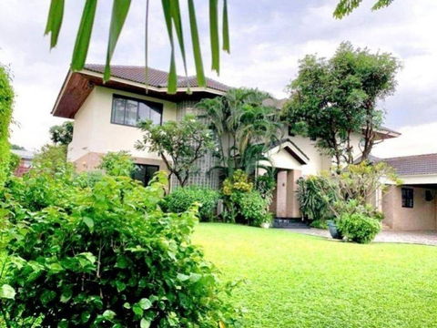 Luxury House for Rent – Private Pool & Large Garden (Pridi – Ekkamai – Thonglor)