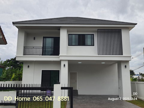 DD-0316 Special Price Reduction! New 4-Bedroom House for Sale in San Sai Luang, Chiang Mai! 