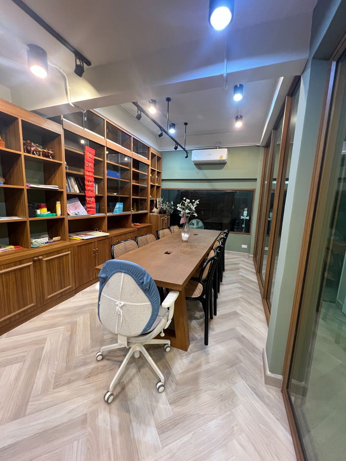 picture Townhouse Nana Sukhumvit Soi 3 for RENT - 5/17