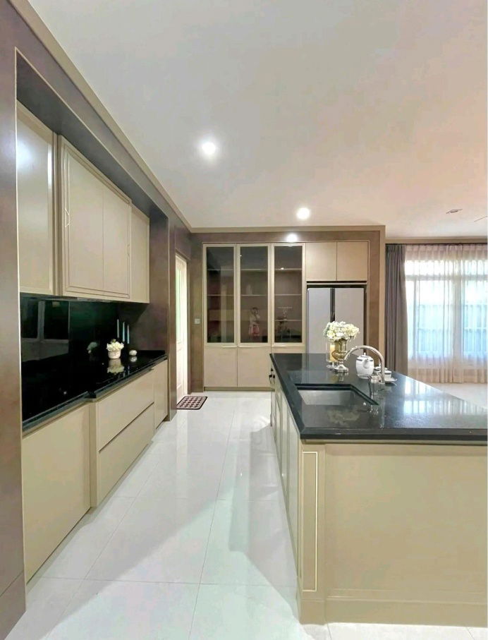 รูป ให้เช่าบ้านเดี่ยวแต่งสวยหลังใหญ่ 4 ห้องนอน** นันทวัน บางนา กม.7 ใกล้เมกะบางนา - รูปที่ 13/27