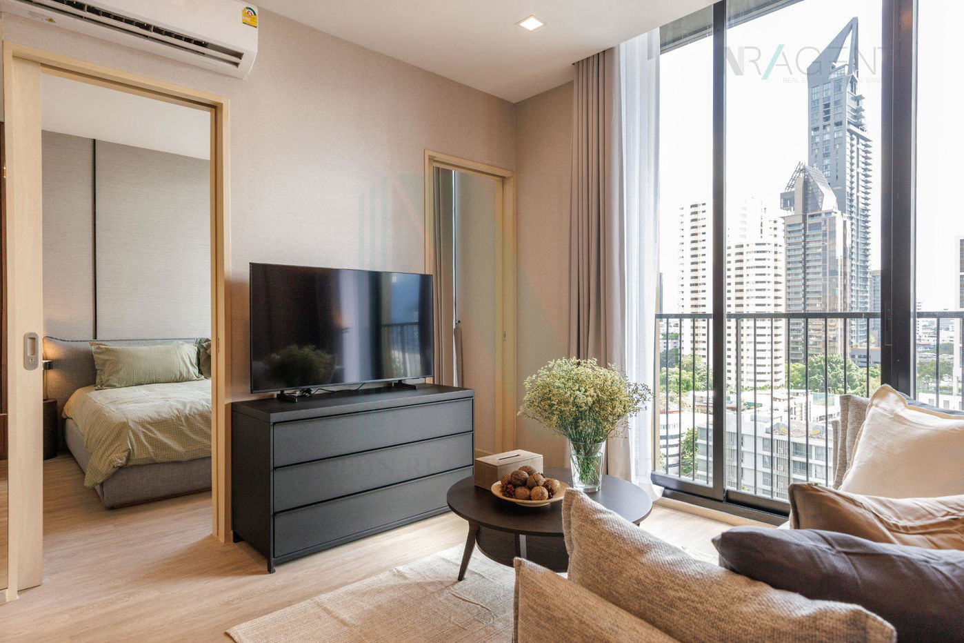 picture 🎉 For Rent Condo NOBLE STATE 39 Building Y, Floor 12,1 bed room, Room size 43.00 sqm - 6/8