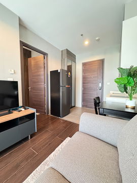 C Ekkamai for rent >> Price  : 16,000 baht  >> Floor : 23rd floor >> Sqm  : 30.45sqm Cheapest ราคาถูกที่สุด !!!! ( Line ID: meigood777 )