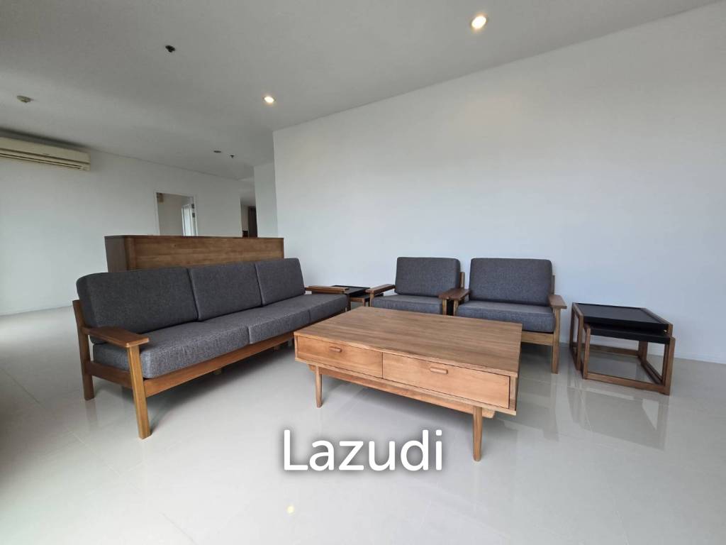 รูป 4 Bedroom  6 Bathroom 32.5 SQ.M Villa Asoke - รูปที่ 3/11