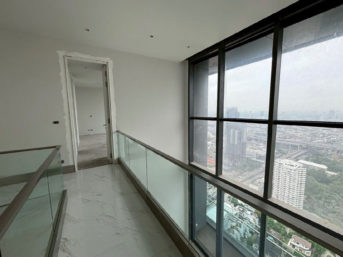 picture Penthouse for sale in a luxury condo with a view of the Chao Phraya River.🛳️🗺️  Project: Canapaya Residence🏦 - 29/30