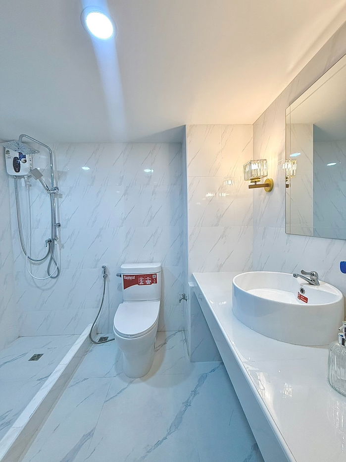 picture For sale: Sereno Airport Condo, Chiang Mai, beautiful room, newly renovated, good location Call (0955752068 Miss. Chompoo) - 15/18