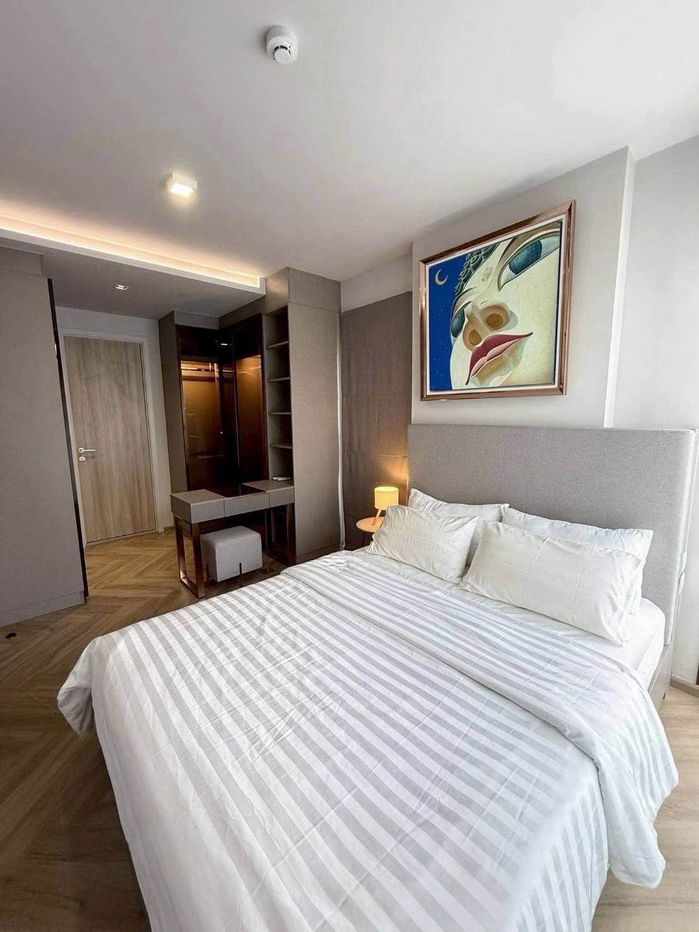 picture 𝗖𝗵𝗮𝗽𝘁𝗲𝗿 𝗧𝗵𝗼𝗻𝗴𝗹𝗼𝗿 𝟮𝟱 𝟮 𝗕𝗲𝗱𝗿𝗼𝗼𝗺 𝟮 𝗕𝗮𝘁𝗵𝗿𝗼𝗼𝗺 - 7/18