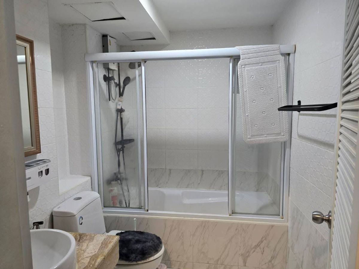 picture WS1903 [For rent] Ratchada City 18 (Phase 2) Petch Building 💰 Rent only 16,000 baht/month 📍 Near MRT Sutthisan - 21/22