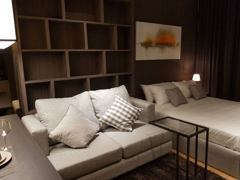 R2575 Condo For Rent Park 24 BTS PromPhong