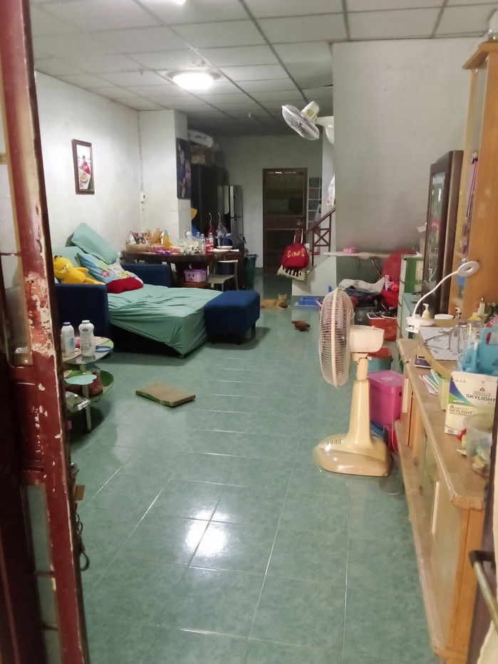 picture Sale*URGENT* Townhome Ramkhamhaeng 184 with interior garden in the garage area - 5/9