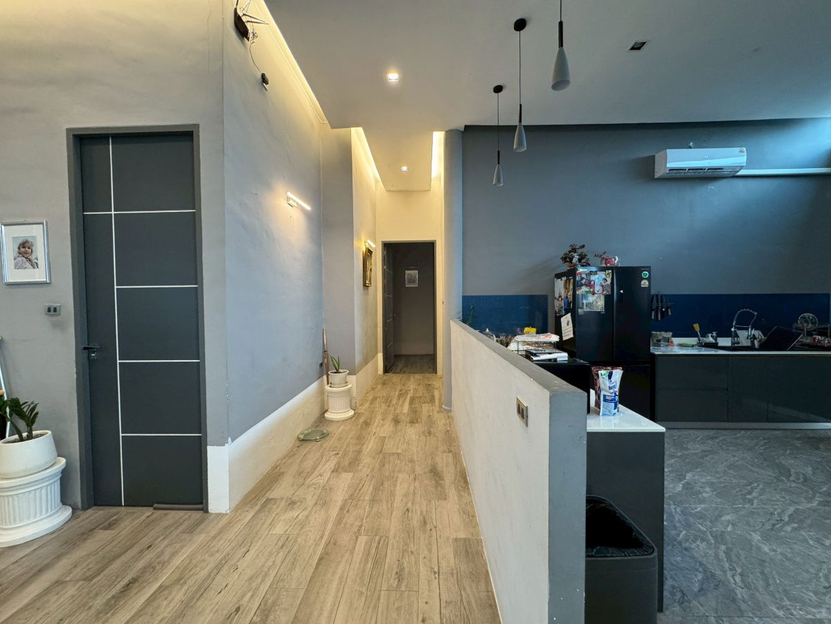 picture Spacious space like a house! Exclusive Penthouse for rent at Ekkamai. - 9/10