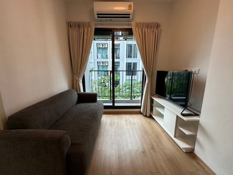 ให้เช่า ฟีล (Feel) คอนโด ลาดพร้าว 122 1 ห้องนอน 24.5 ตรม. สภาพเยี่ยม เฟอร์นิเจอร์ครบ