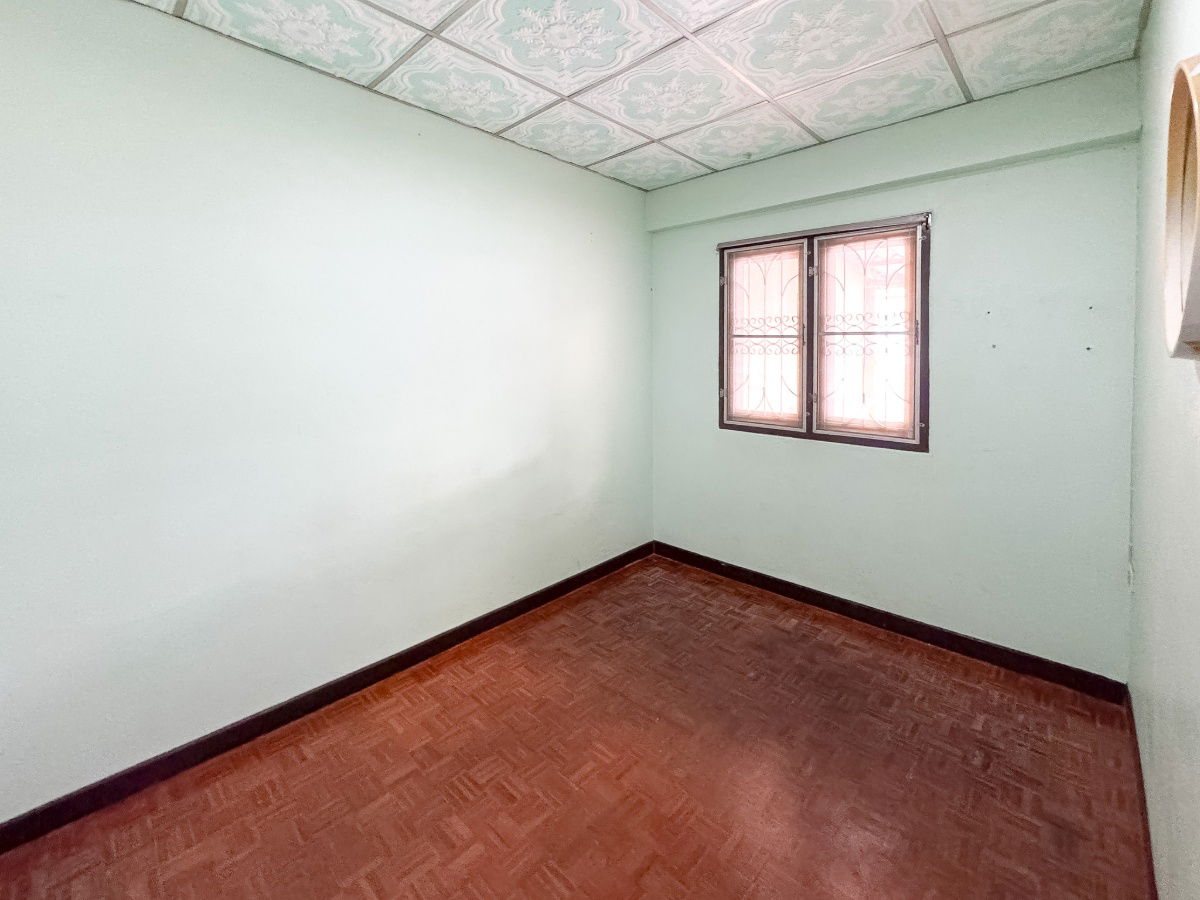 รูป 🏡 เงินเดือนหมื่นต้นๆ ก็สามารถเป็นเจ้าของบ้านได้ เพียง 690,000 บาท บ้านชั้นเดียว ราคาสุดคุ้ม! หมู่บ้านธันยพฤกษ์ คลอง 7 เงียบสงบ เดินทางสะดวกสบาย - รูปที่ 4/15