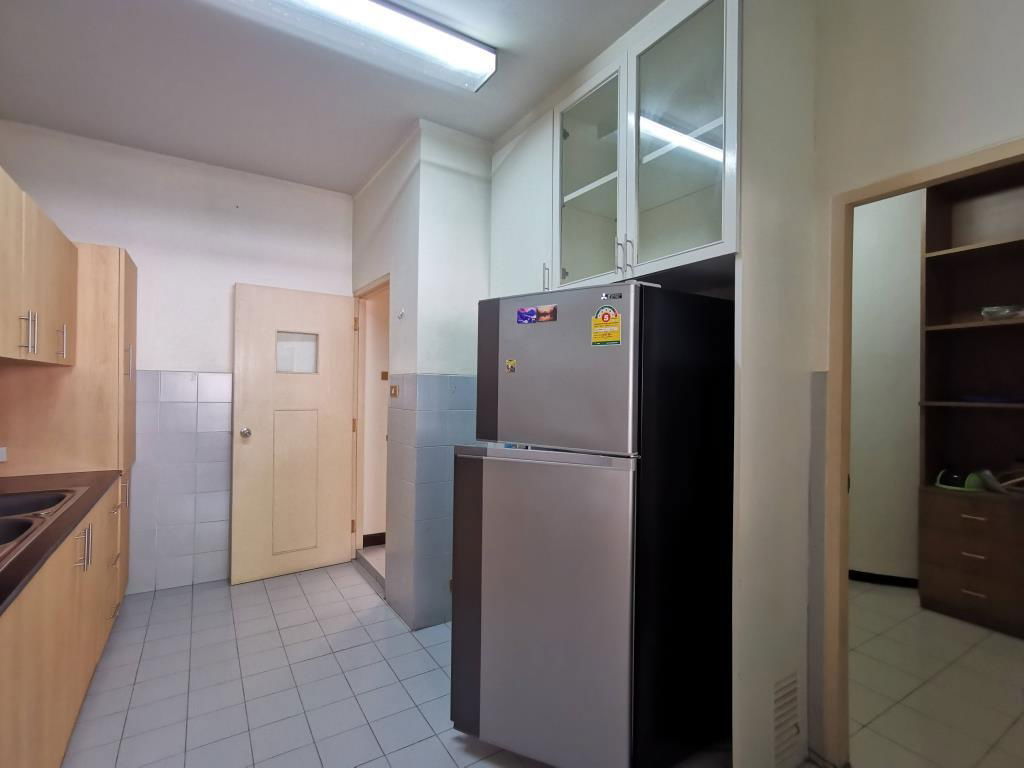 picture Townhouse for rent, 24-hour security, 3 floors, 4 bedrooms, 5 bathrooms, area over 350 sq m. Vibhavadi Rangsit-Ratchadaphisek - 9/57