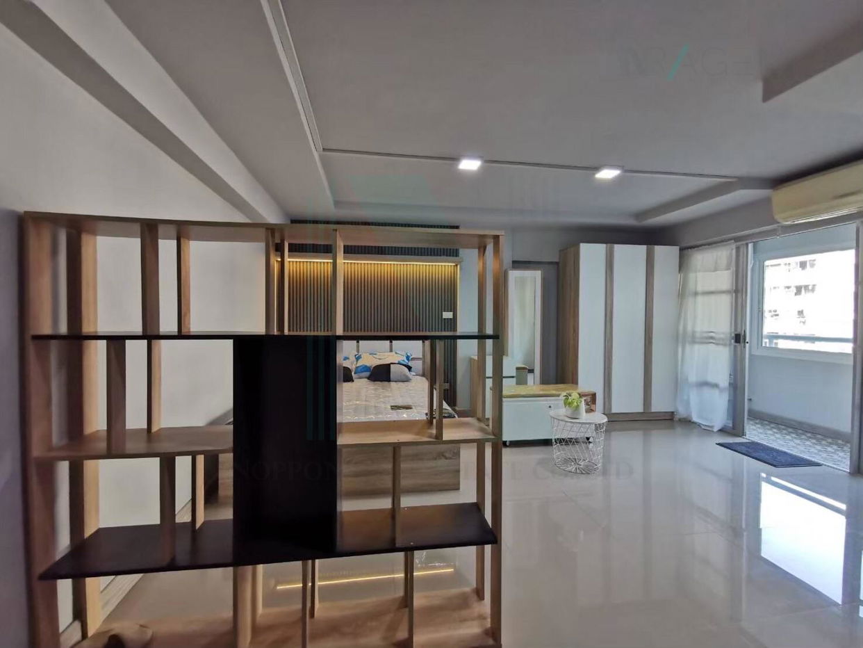รูป ให้เช่าคอนโด ลิฟวิ่งเพลส ลาดพร้าว 138 อาคาร 2 ชั้น 4 สตูดิโอ ขนาด 28 ตรม ใกล้ เดอะมอลล์ บางกะปิ - รูปที่ 2/8