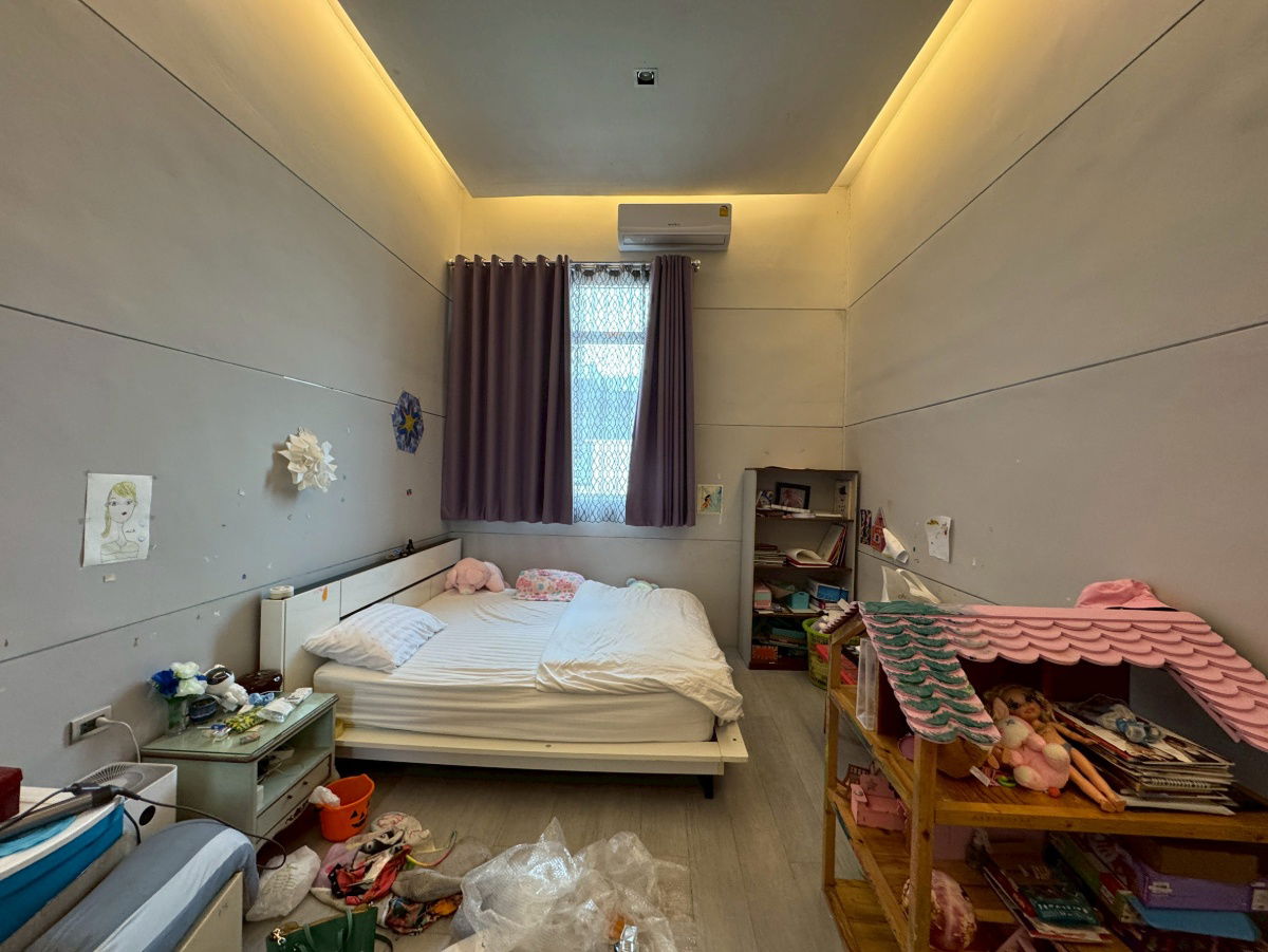picture Spacious space like a house! Exclusive Penthouse for rent at Ekkamai. - 4/10