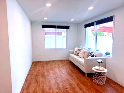 Houses for rent วิทยาลัยนักบริหาร : At the beginning of Soi Ngamwongwan 41-47 only 120 meters near the entrance/exit of Vibhavadi Expres