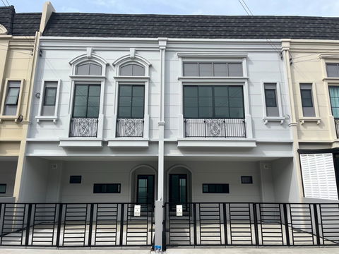 ขายทาวน์โฮม2ชั้นทำเลพัฒนาการสิริ เพลส พัฒนาการ207/146