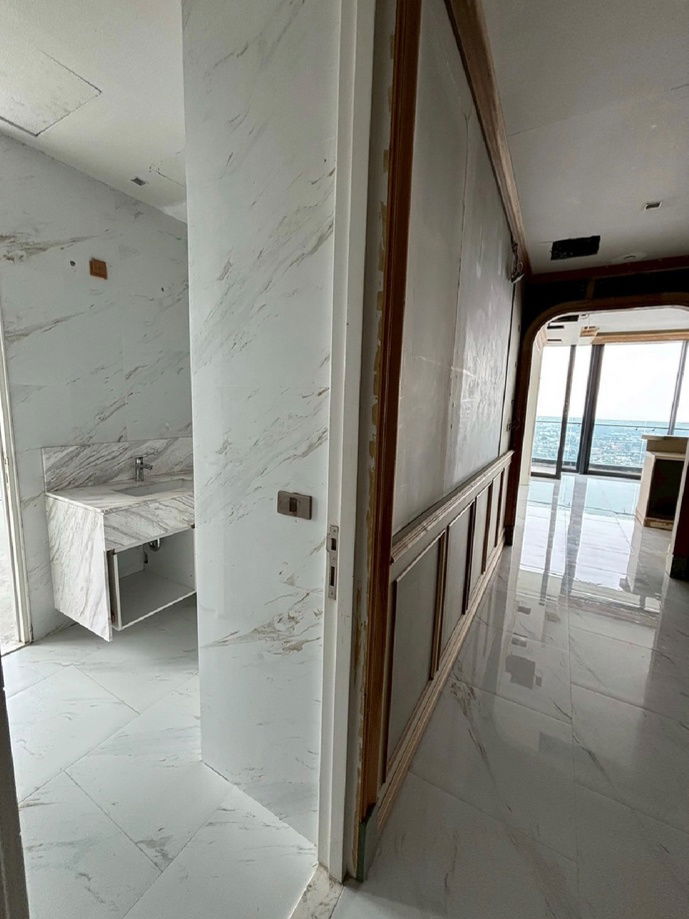 picture Penthouse for sale in a luxury condo with a view of the Chao Phraya River.🛳️🗺️  Project: Canapaya Residence🏦 - 9/30