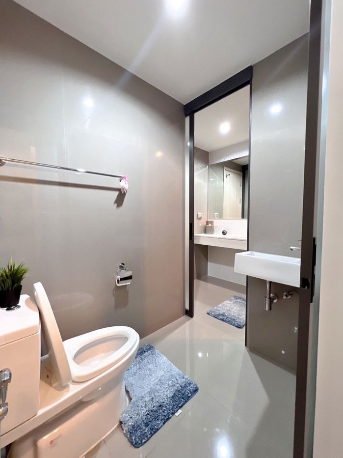 picture Condo for Sale with Tenant RHYTHM Sukhumvit 42 - 9/15