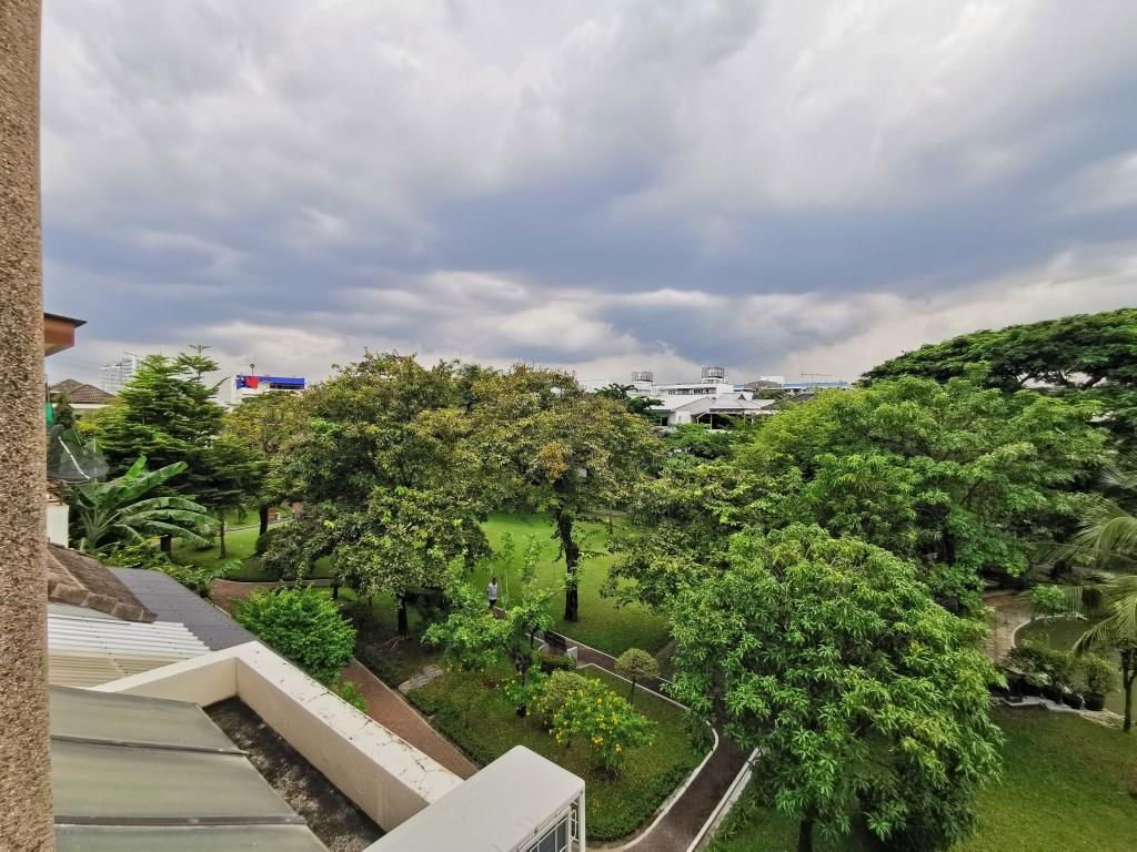 picture Townhouse for rent, 24-hour security, 3 floors, 4 bedrooms, 5 bathrooms, area over 350 sq m. Vibhavadi Rangsit-Ratchadaphisek - 47/57