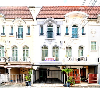 ทาวน์โฮม กรุงเทพมหานคร : Call : 092-441-1881 บ้านกลางเมือง มอนติคาร์โล ทาวน์โฮม Renovate ใหม่ 22 ตารางวา 3 ห้องนอน 4 ห้องน้ำ จอดรถ 3 คัน ใกล้รถไฟฟ้าสายสีแดง วัดเสมียนนารี