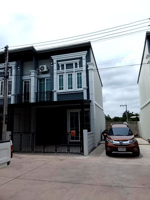 เช่าทาวน์โฮม เมืองขอนแก่น ขอนแก่น : K1630 ให้เช่าทาวน์โฮม ริมบึงแก่นนคร สไตล์อังกฤษ มบ.โกลเด้นนีโอ บึงแก่นนคร   #บ้านใหม่มือ1 #หลังริม                    