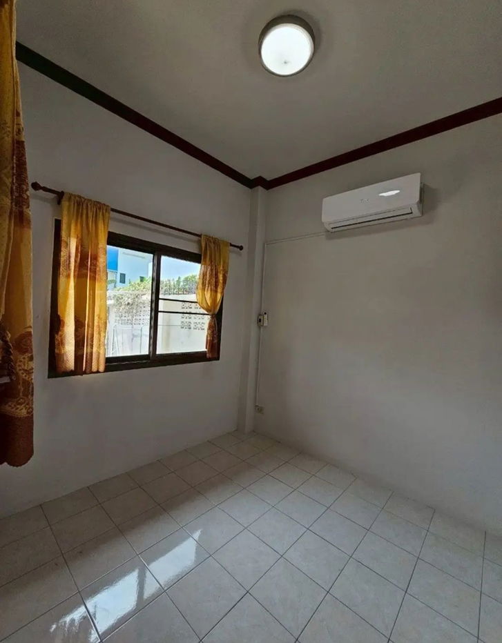 รูป ให้เช่าบ้านเดี่ยว 3 ชั้นลาดพร้าว 93 เหมาะพักอาศัยและสำหรับทำออฟฟิศ สำนักงาน สตูดิโอไลฟ์สด สามารถจดทะเบียนได้ - รูปที่ 17/39