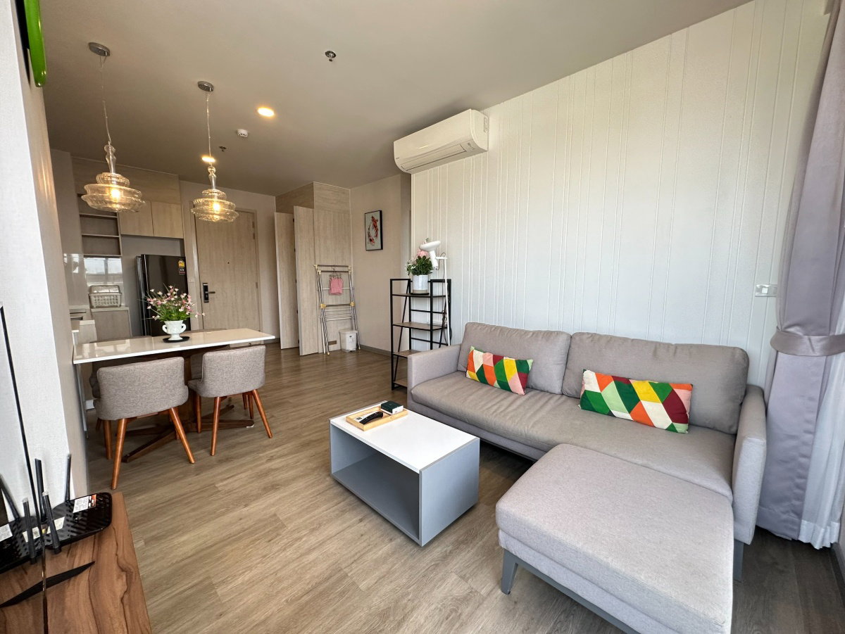 Keen condo ตอบโจทย์ทั้งทำงานและพักผ่อน Prime Location  : Keen condo : 2Bed 2 Bath 63 ตรม ชั้น 17 (วิวทะเล) : ตรงข้ามโรบินสัน 