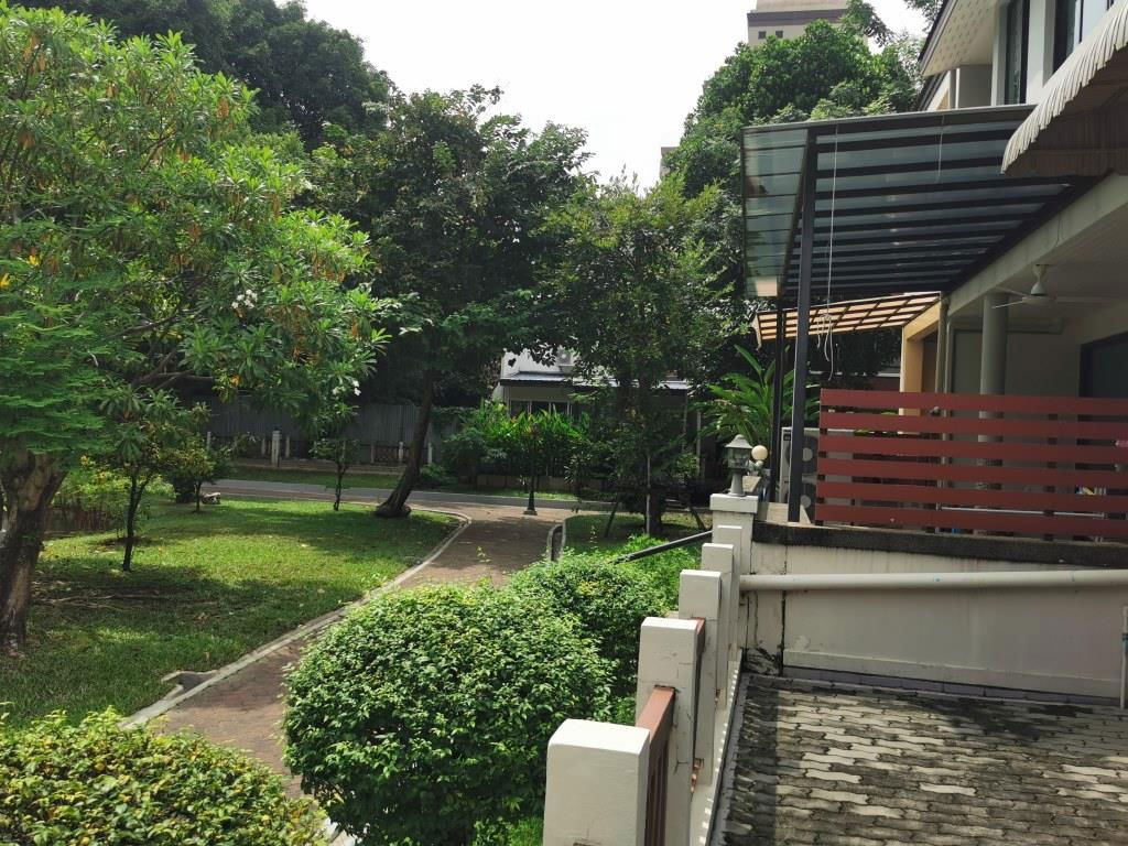 picture Townhouse for rent, 24-hour security, 3 floors, 4 bedrooms, 5 bathrooms, area over 350 sq m. Vibhavadi Rangsit-Ratchadaphisek - 24/57