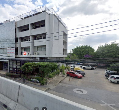 Commercial building, Srinakarin Road | Near MRT Suan Luang Rama 9