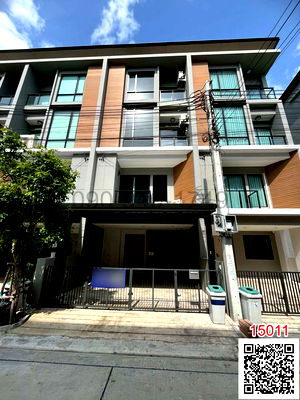 เช่าทาวน์โฮม เขตบางเขน : เช่า ทาวน์โฮม 3.5 ชั้น Premium Place พหลโยธิน-รามอินทรา บ้านหลังมุม 