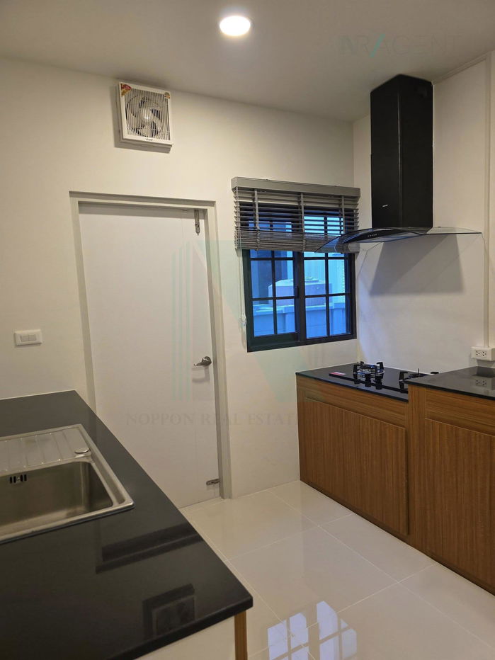รูป 🎉 ให้เช่าบ้านเดี่ยว 2 ชั้น เซนโทร บางนา 2 4 ห้องนอน 5 ห้องน้ำ - รูปที่ 4/8