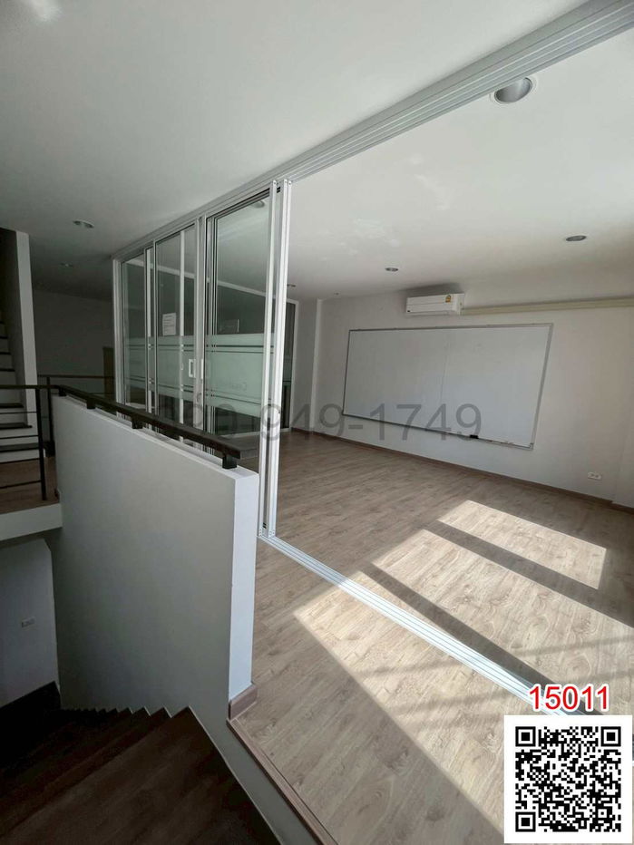 รูป เช่า ทาวน์โฮม 3.5 ชั้น Premium Place พหลโยธิน-รามอินทรา บ้านหลังมุม  - รูปที่ 11/19