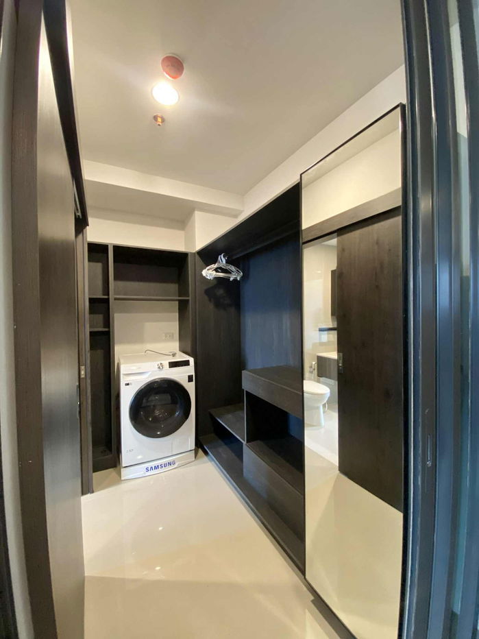 รูป XT Huaikhwang 75m. MRT Huaikhwang 1Bedroom + walk in closet 👚👗👙 Take city view - รูปที่ 4/7