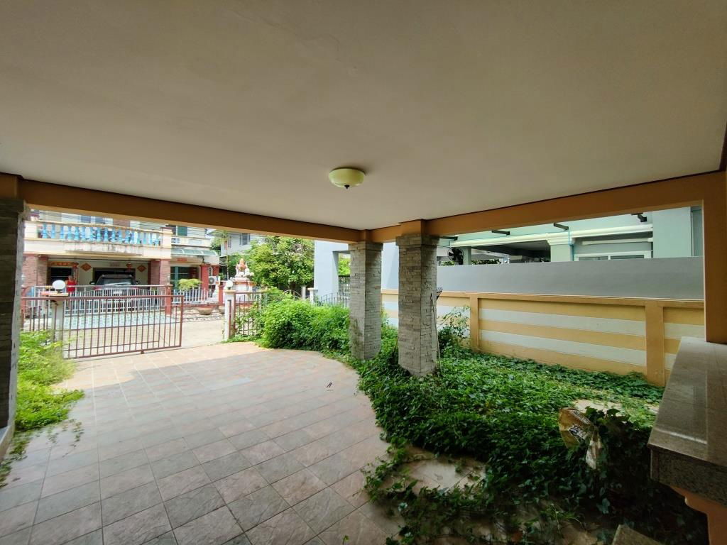 รูป บ้านเดี่ยว 3 ห้องนอน 3 ห้องน้ำ ระเบียงใหญ่ ให้เช่าในหมู่บ้านเพอร์เฟคเพลส รามคำแหง 164 ใกล้โรงเรียนนานาชาติร่วมฤดี RIS   - รูปที่ 30/33